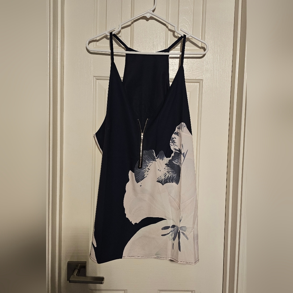 Blue flower top